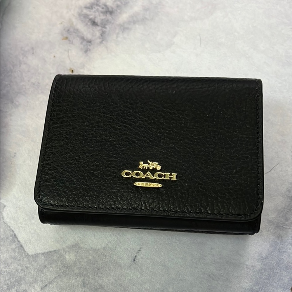 Coach Black Leather Compact Wallet - 2 in 1 - snap together card case + bifold